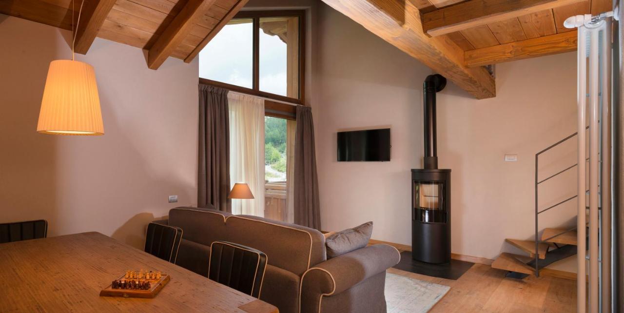 3 Chalets Aparthotel Бройл-Червиня Екстериор снимка
