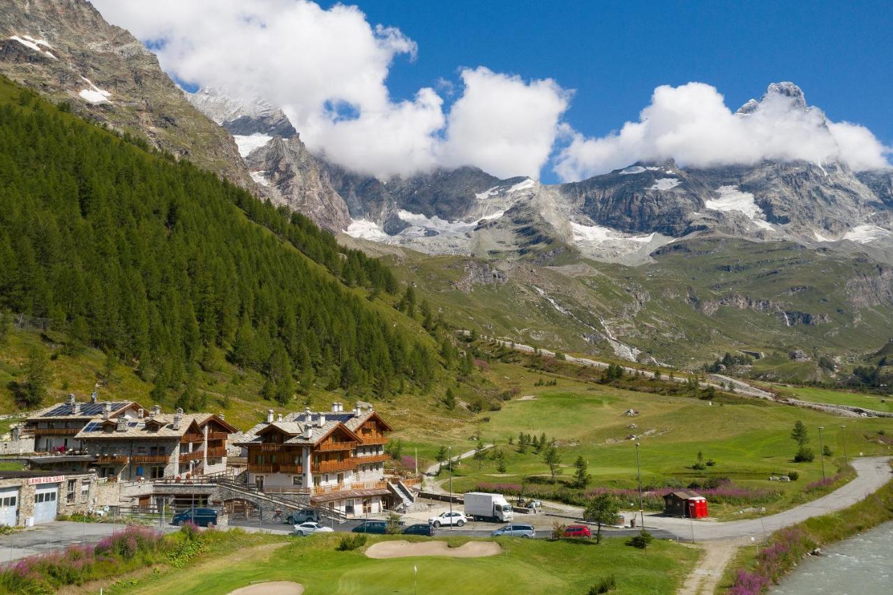 3 Chalets Aparthotel Бройл-Червиня Екстериор снимка